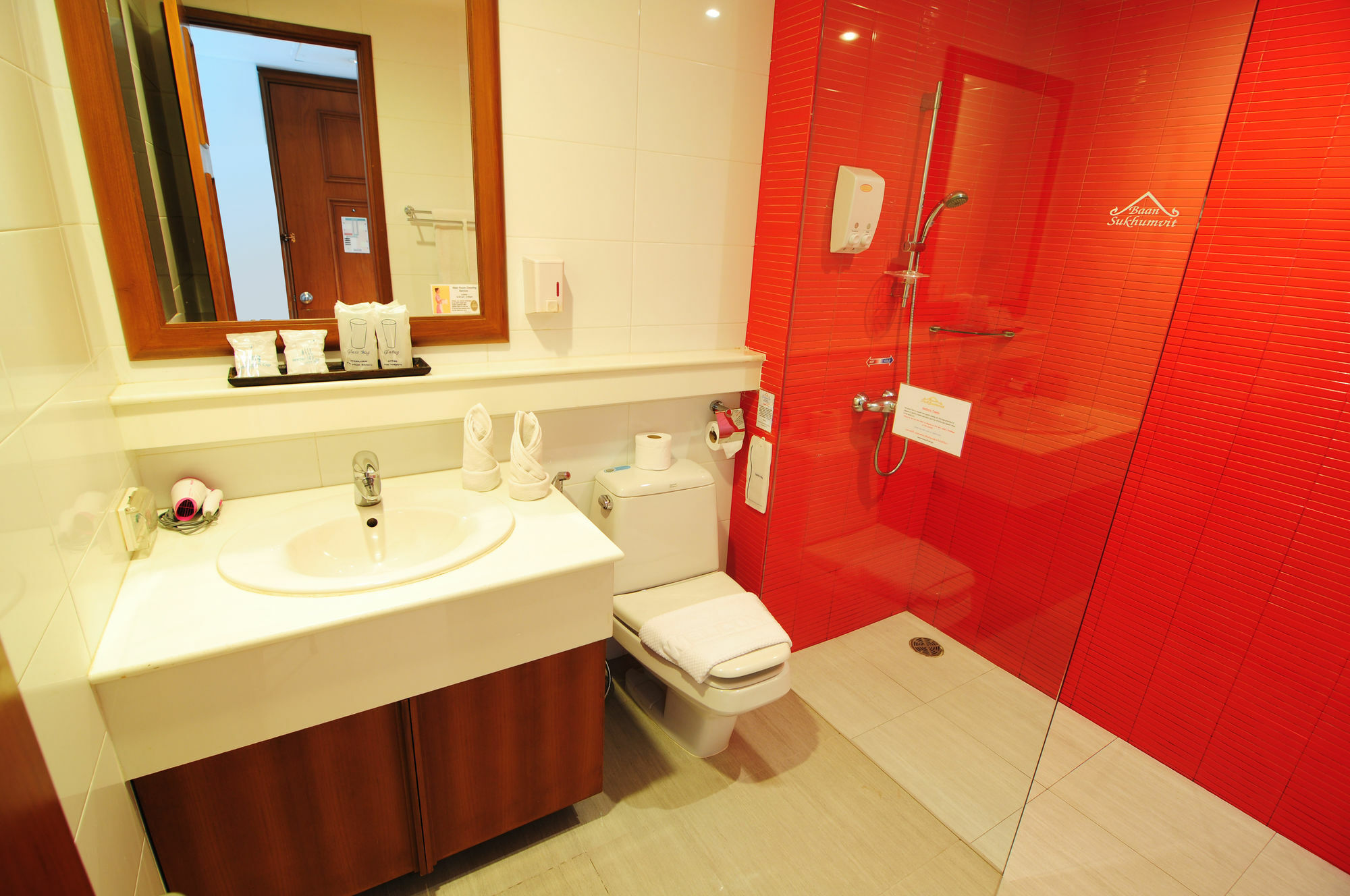 Tempat peranginan Baan Sukhumvit Soi 18