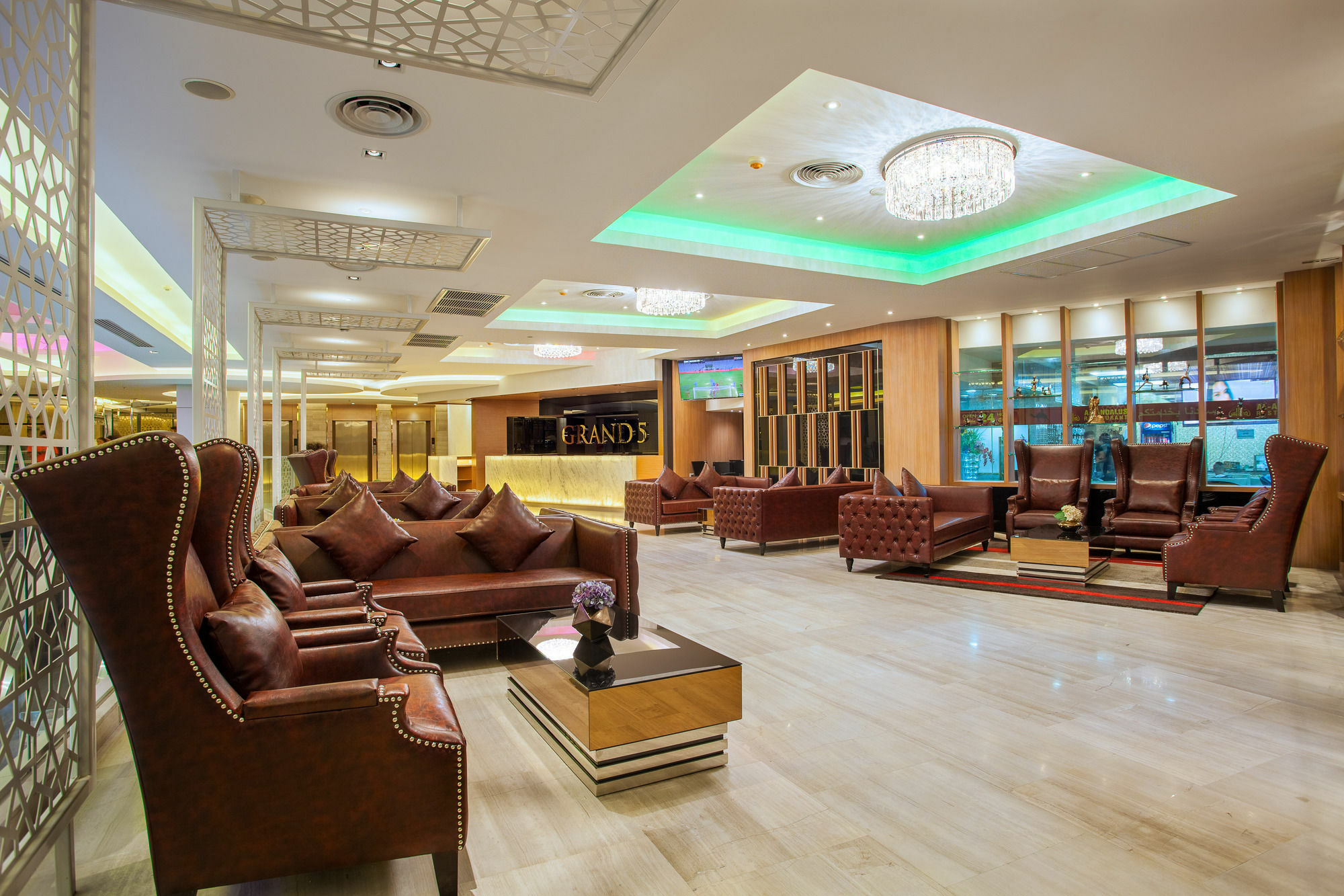 Grand 5 & Plaza Sukhumvit Hotel