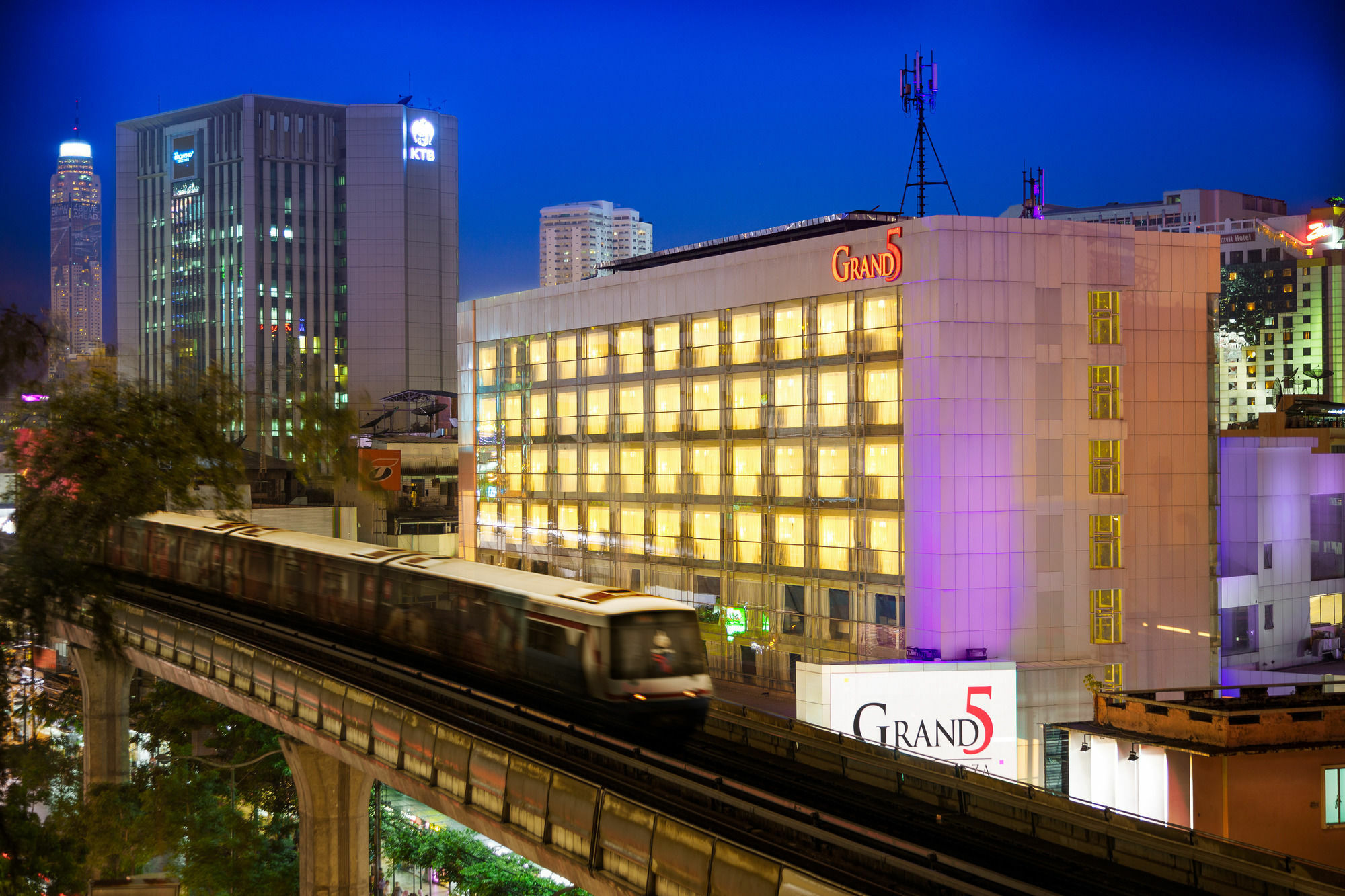 Hotel Grand 5 & Plaza Sukhumvit Bangkok