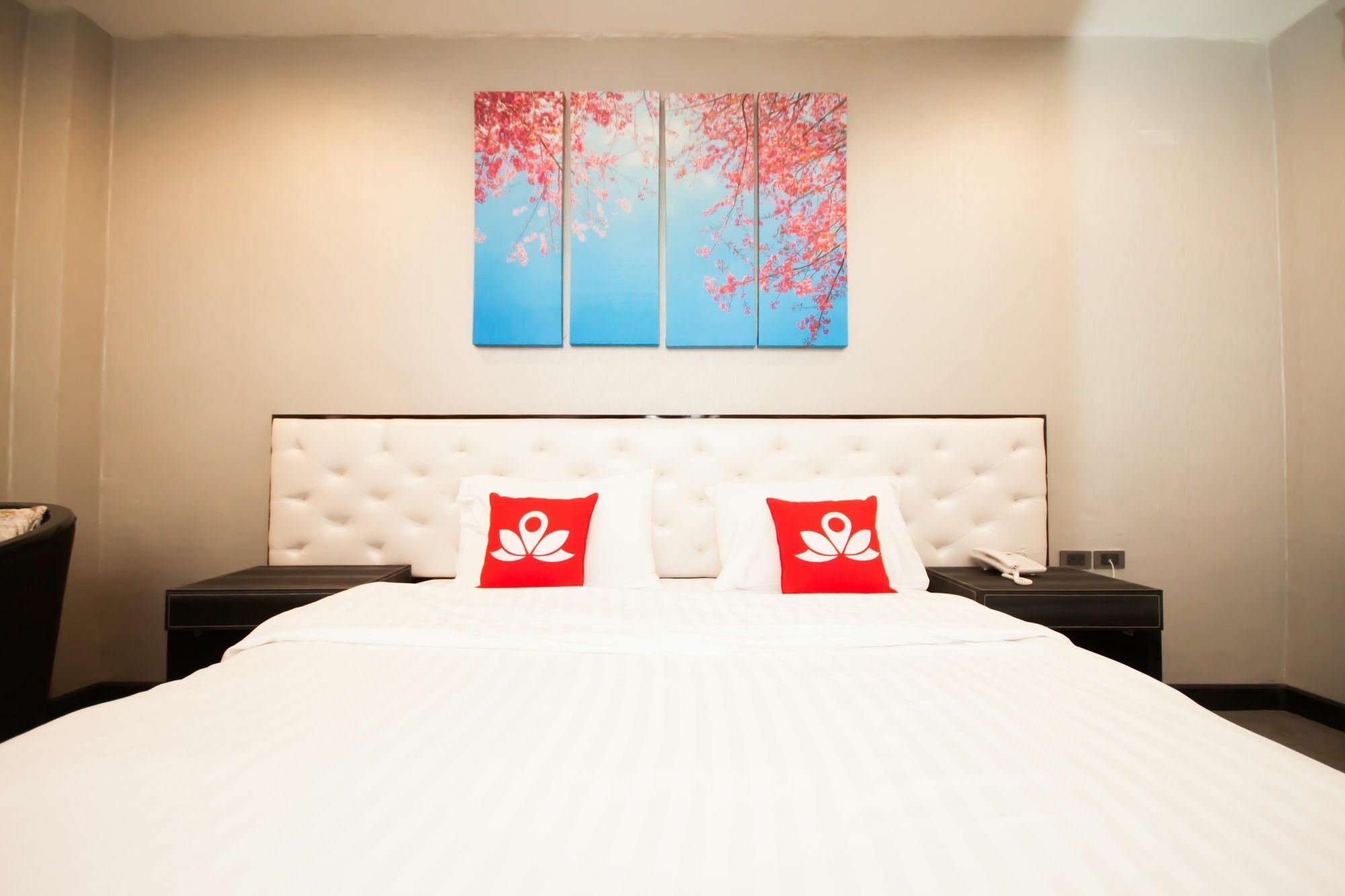 Hotel Zen Premium Sukhumvit 33 3*