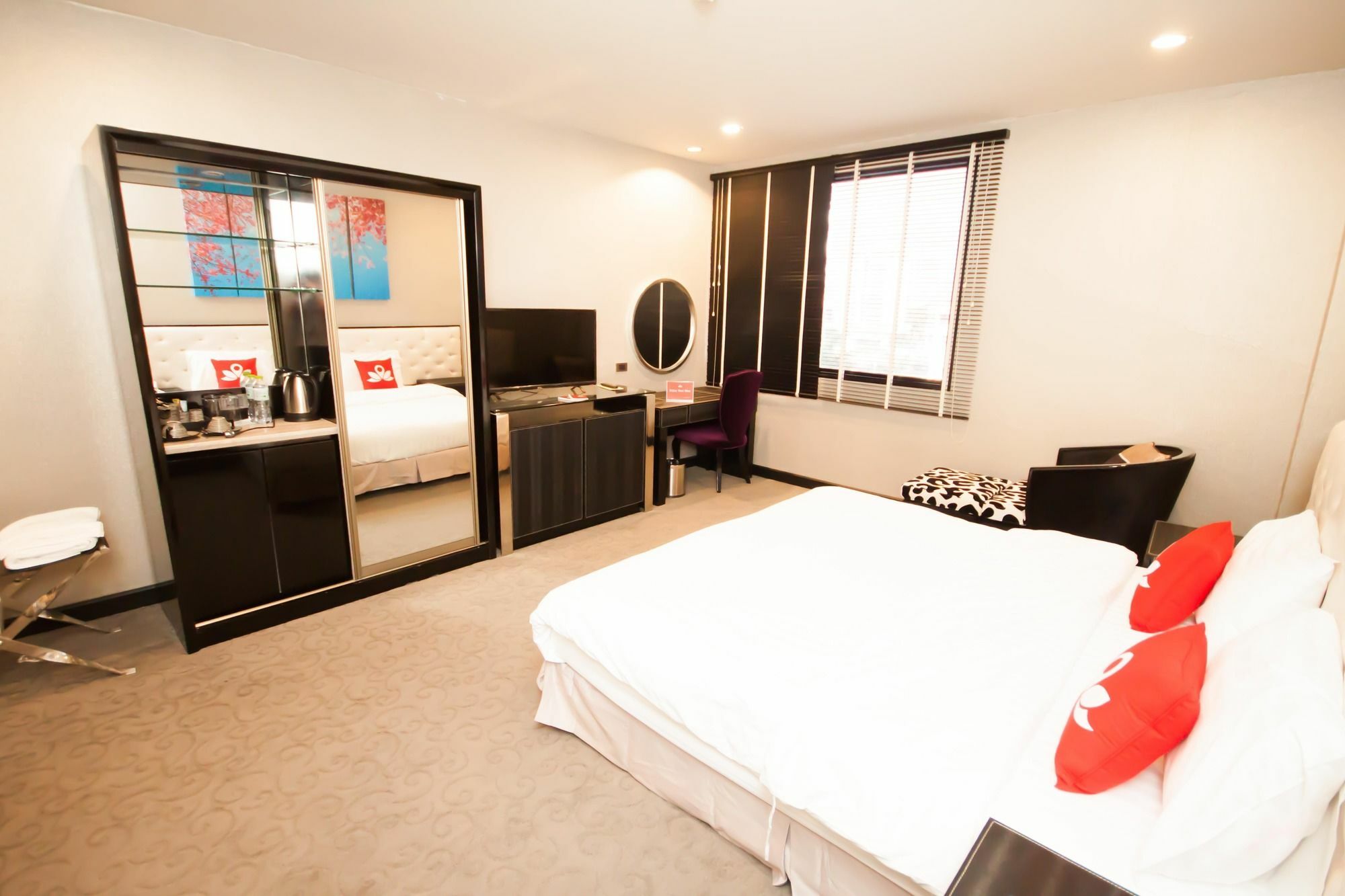 Zen Premium Sukhumvit 33 Hotel 3*