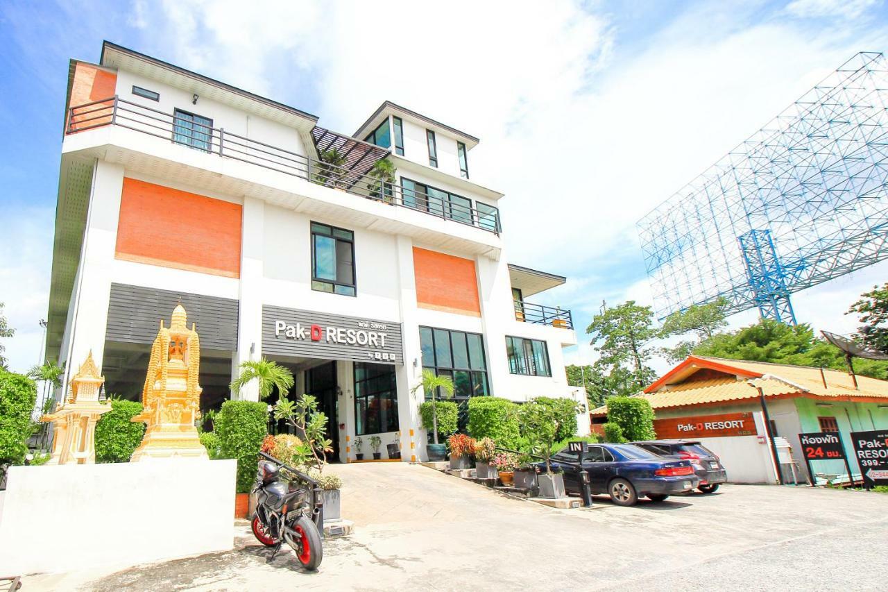 Khách sạn Pak-d