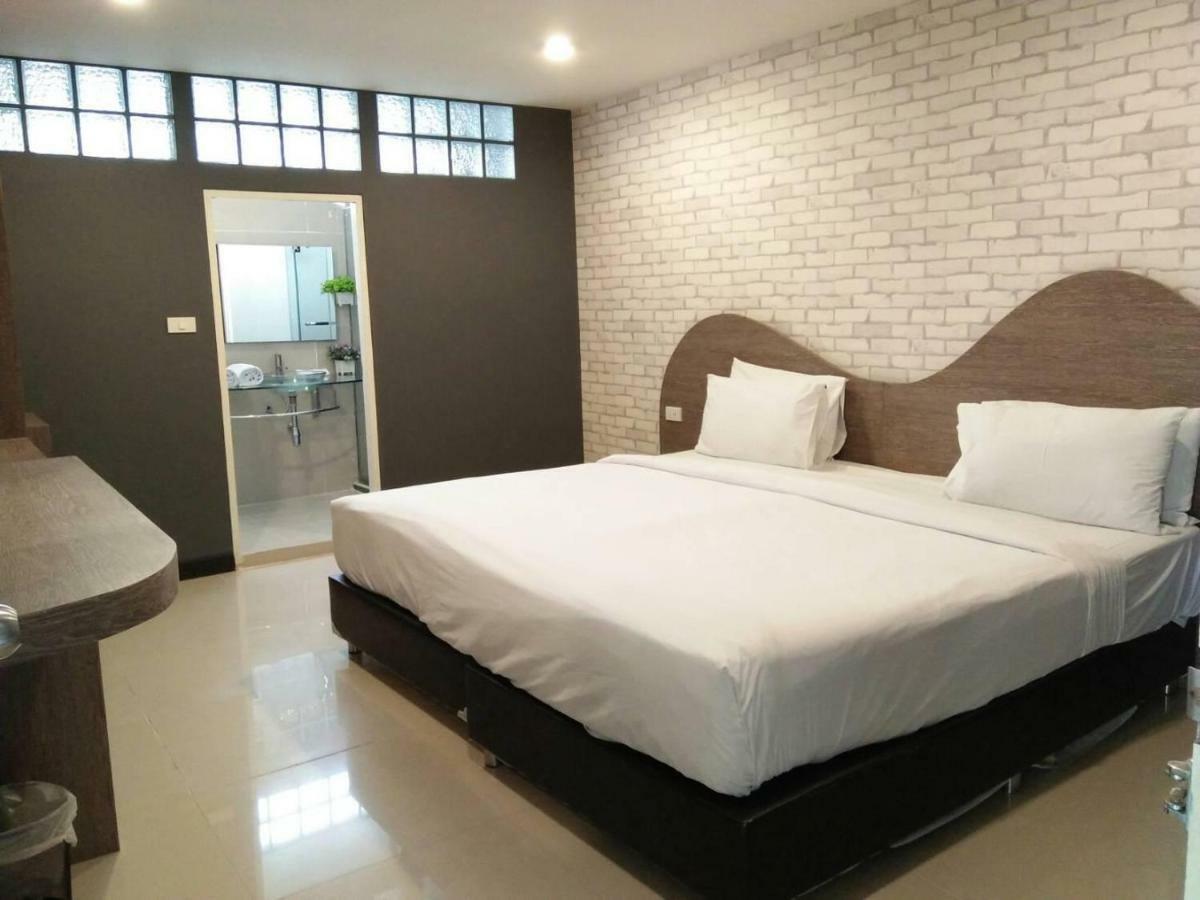 Hotell Ton Aor Place 3*