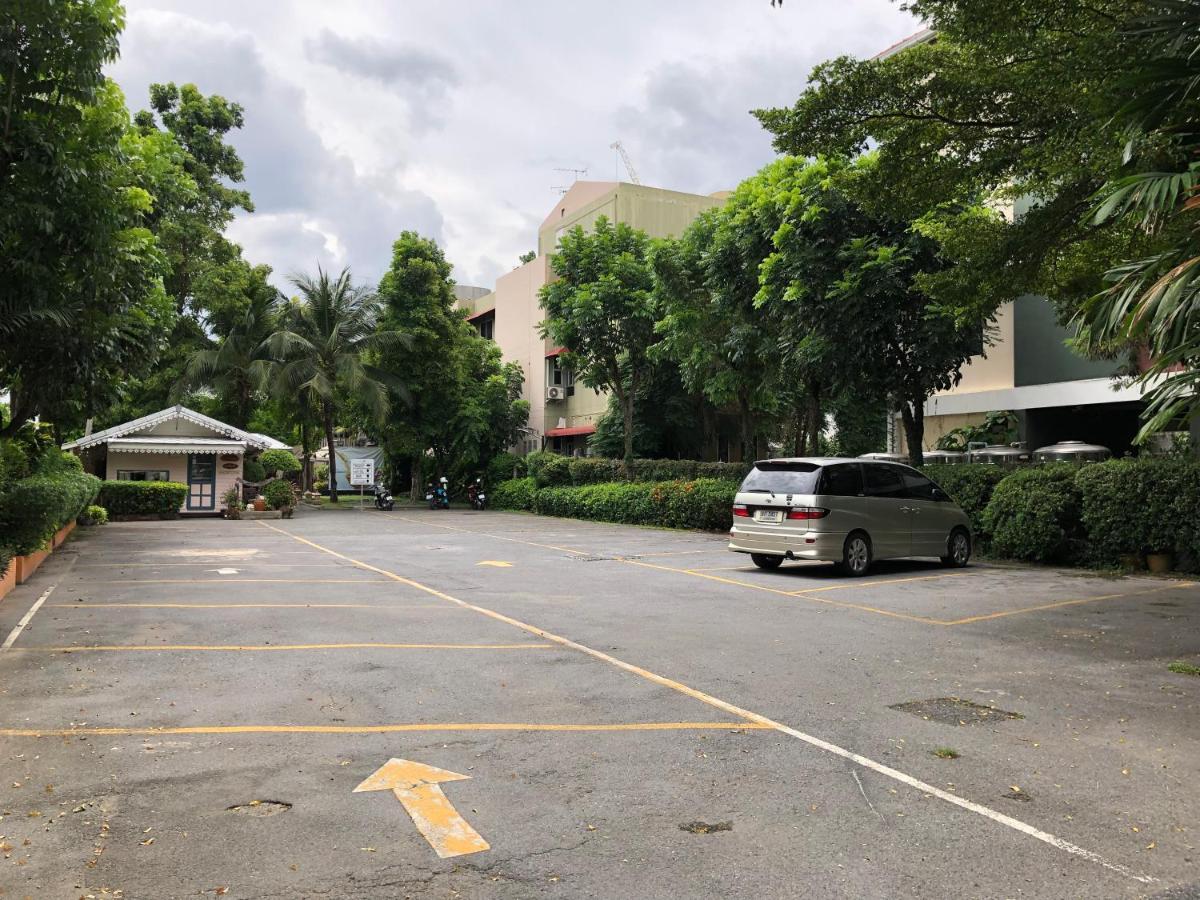 Bangphlat Resort 3*