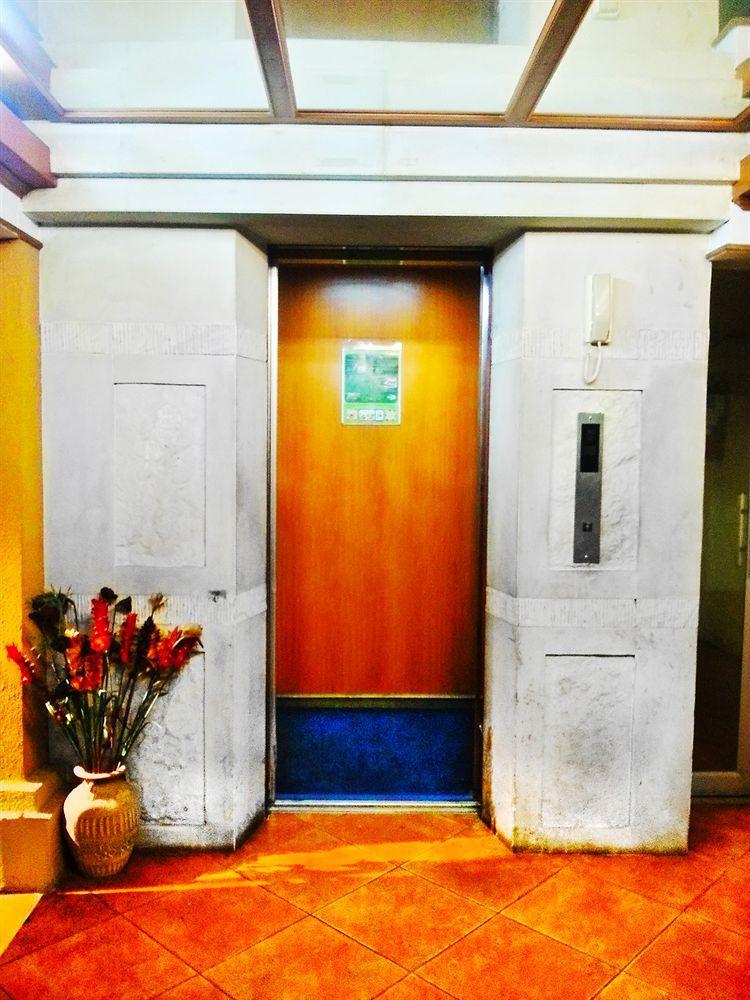 Khách sạn Royal Ivory Sukhumvit Nana