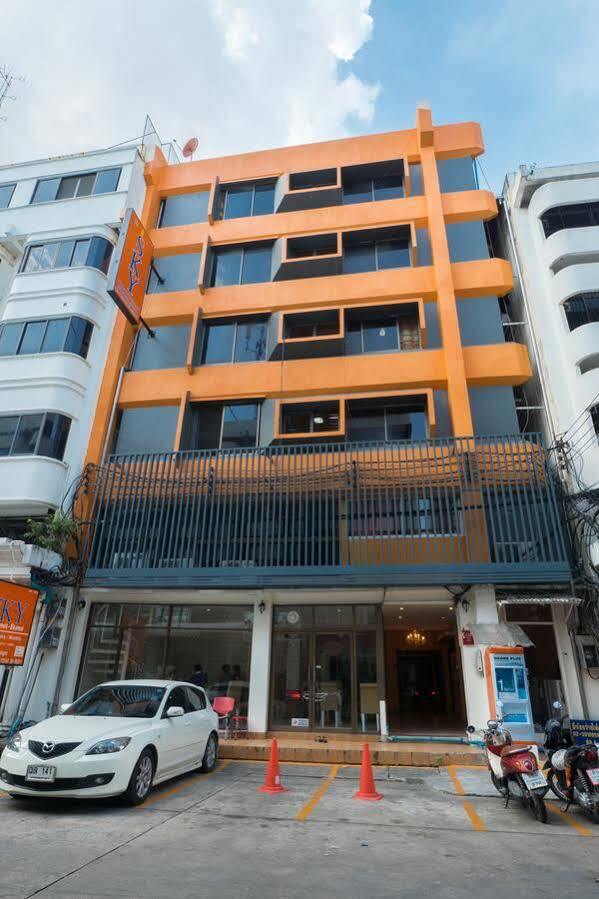 Hotell De Sky Sukhumvit Ekkamai