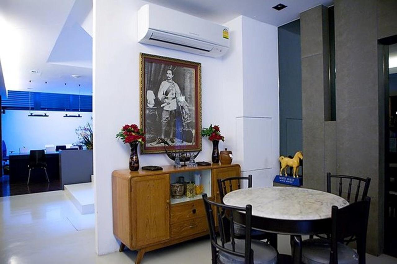 At One Hualampong Hotel Bangkok