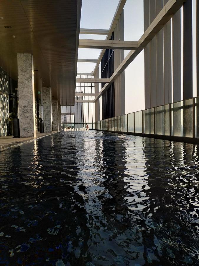 Apartment Rooftop Pool Gym Luxury Cozy @park24 Near Bts *