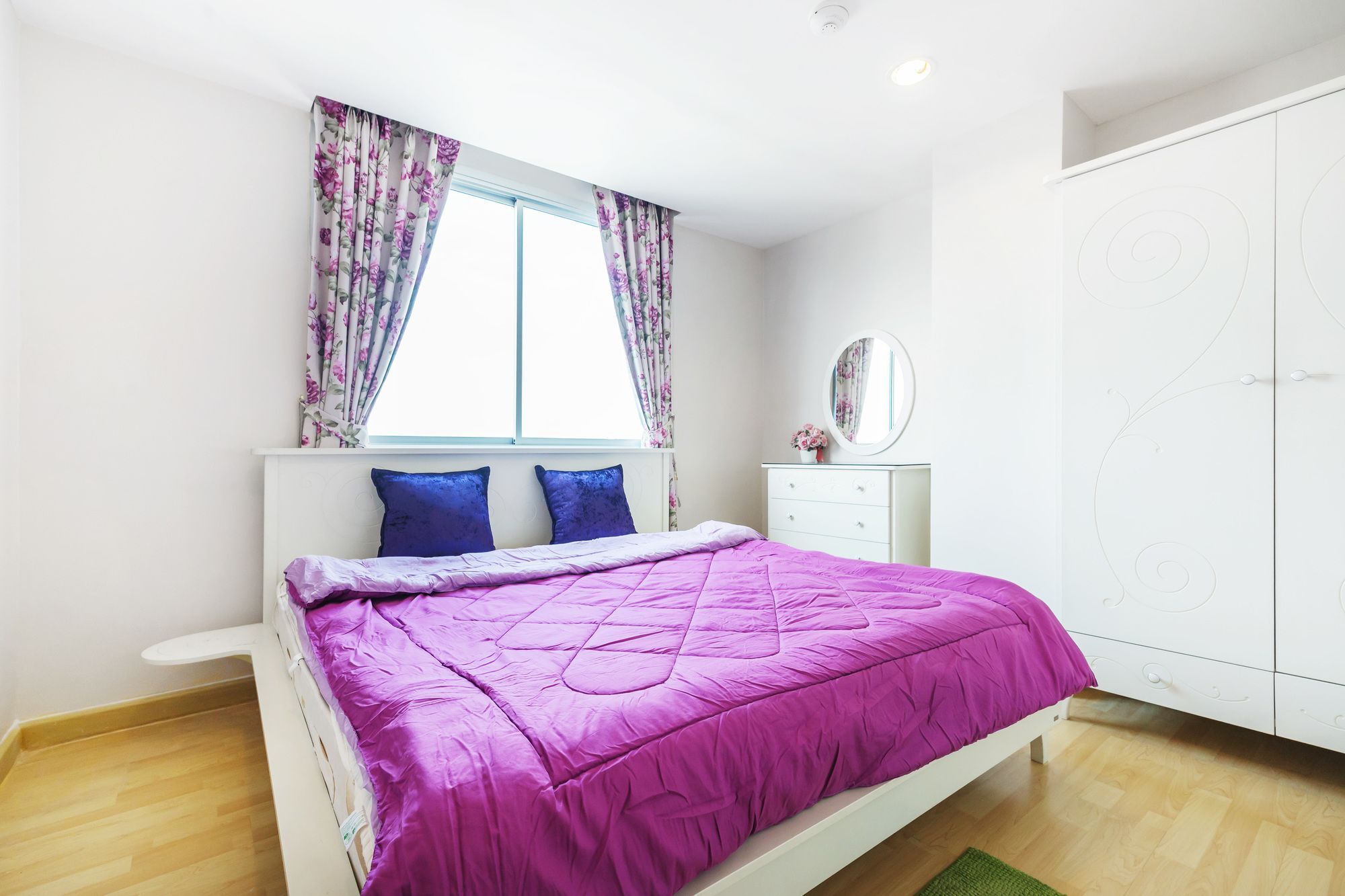 Hotel The Station Sathon Bangrak By Favstay