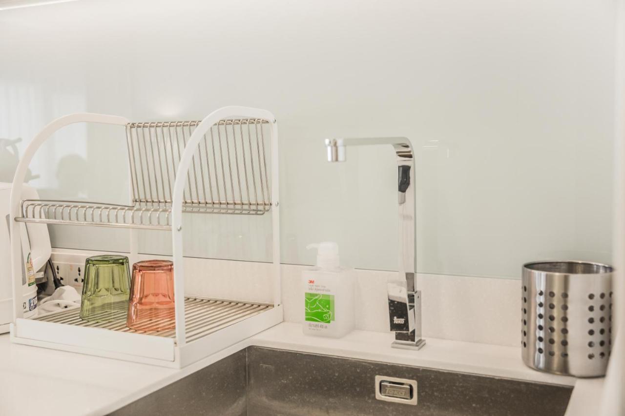 Apartment Hyde Sukhumvit 11 Floor 2 *