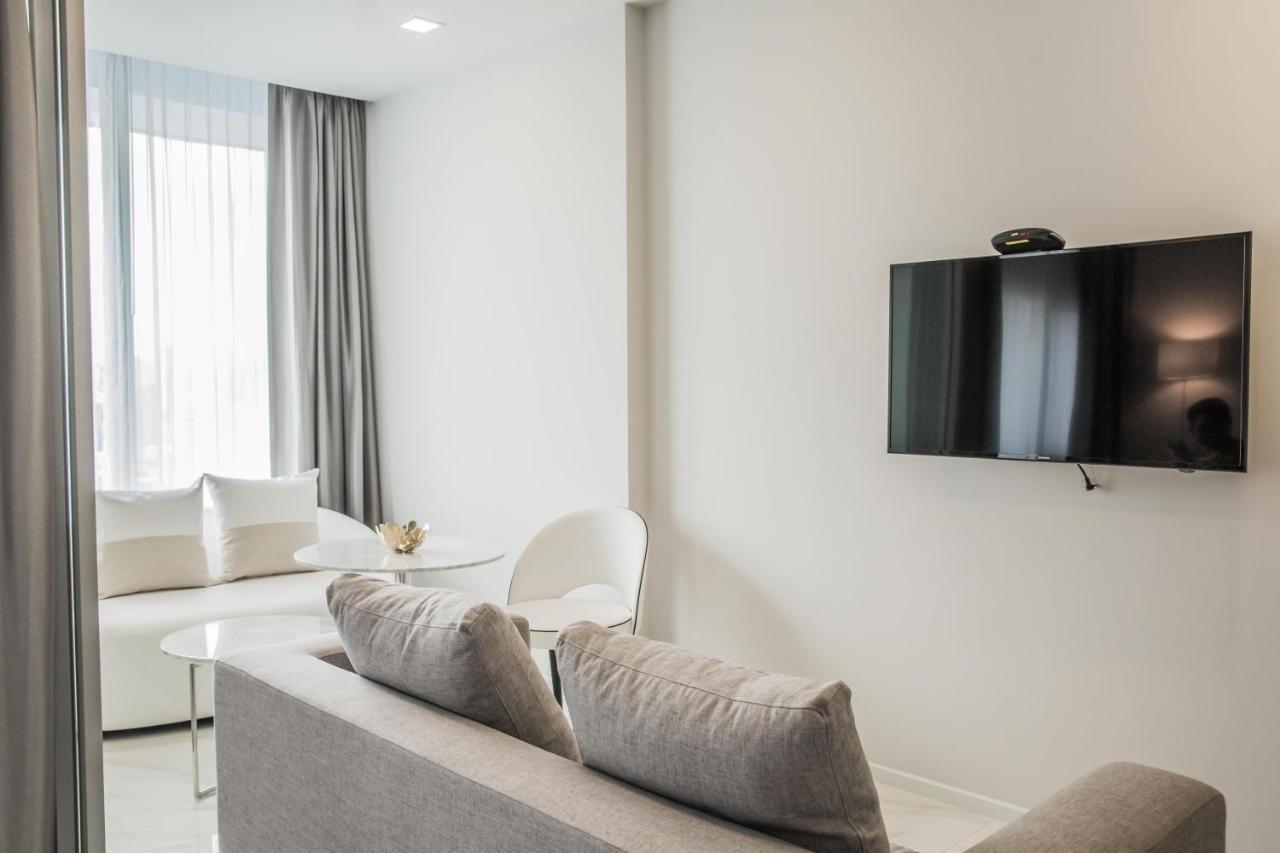 Hyde Sukhumvit 11 Floor 2