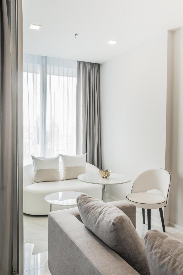 Apartment Hyde Sukhumvit 11 Floor 2 *
