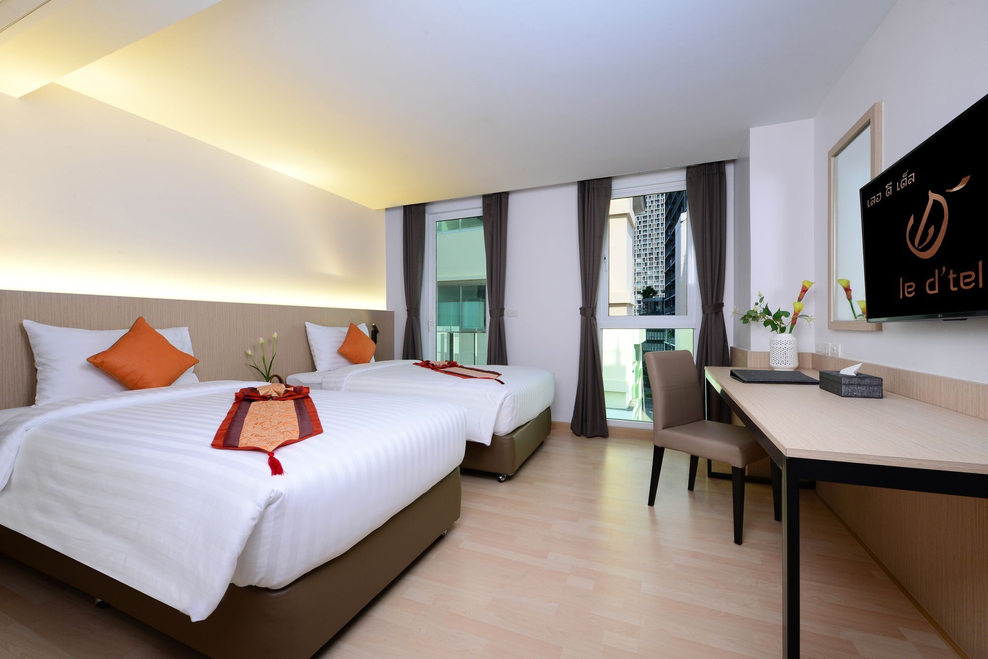 Le D'tel Khách sạn 5*