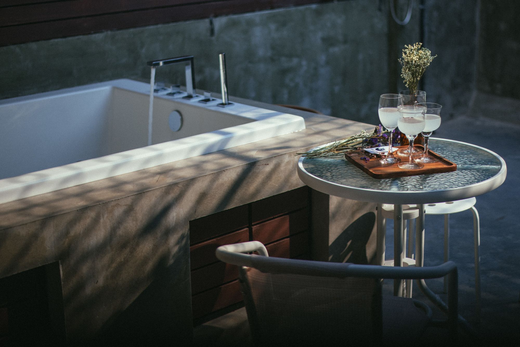 Moon House - Adults Only 2*