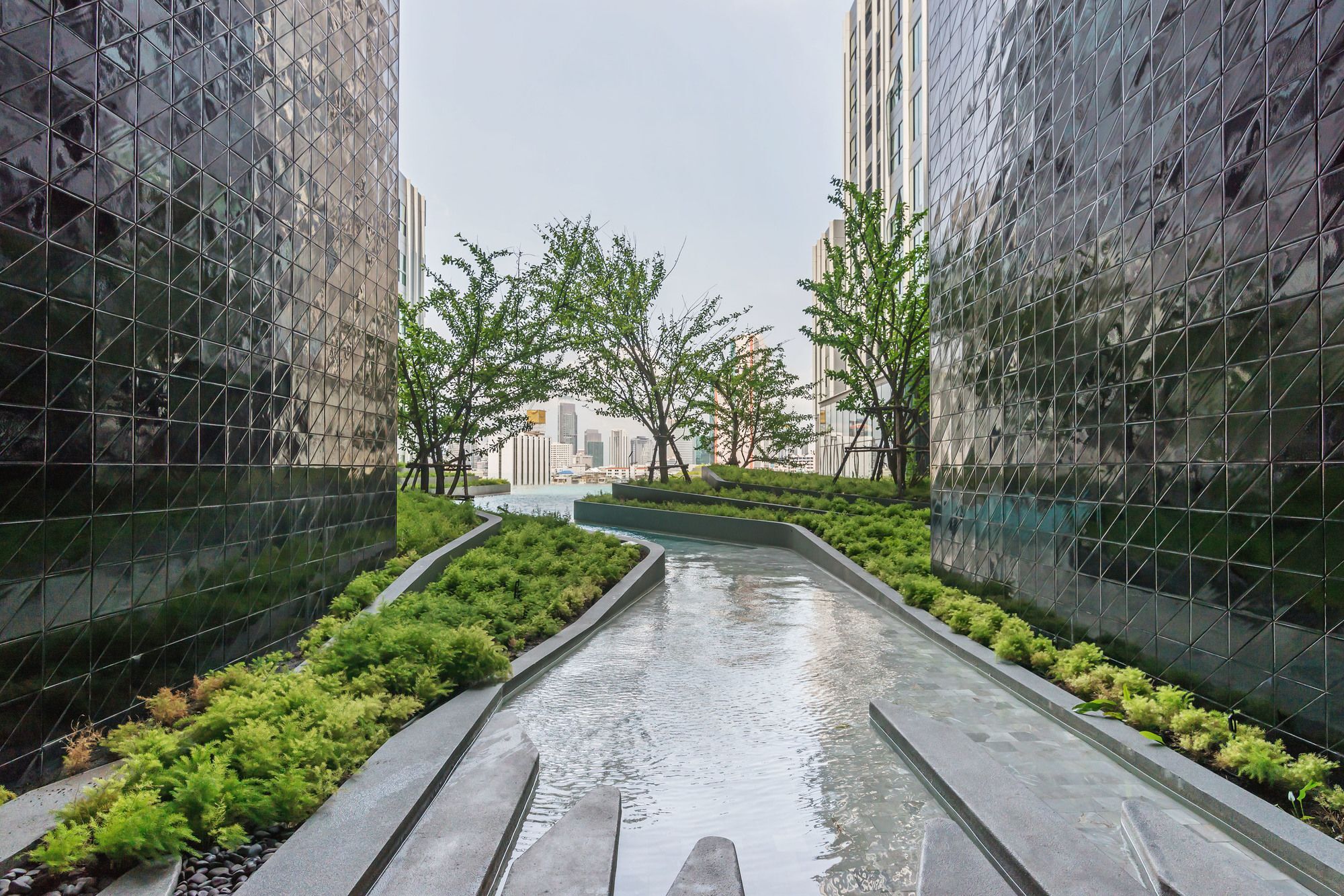 Hotel Ideo Q Samyan By Favstay