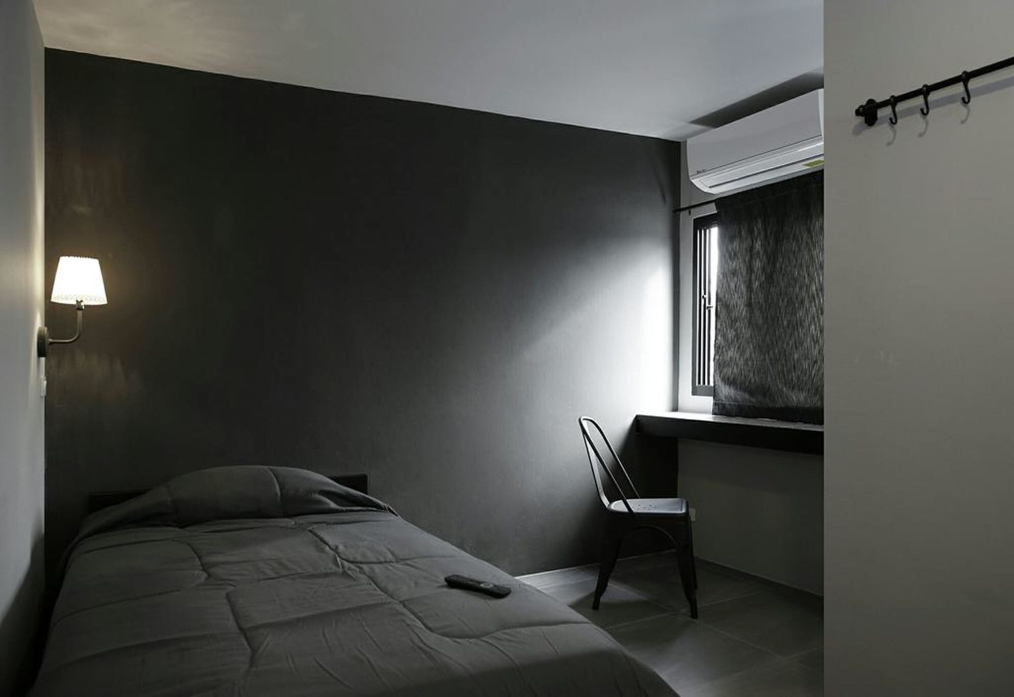 Greyscale Short & Long Hotel