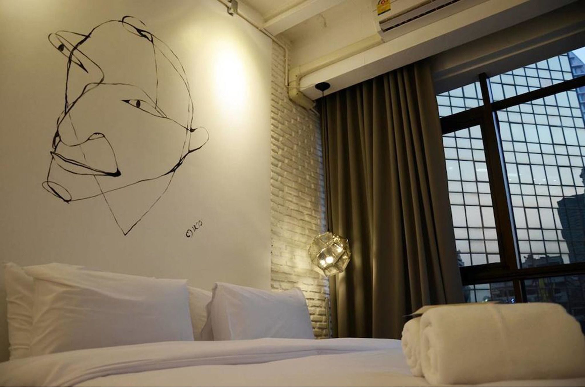 3 Howw At Sukhumvit 21 Hotel 2*