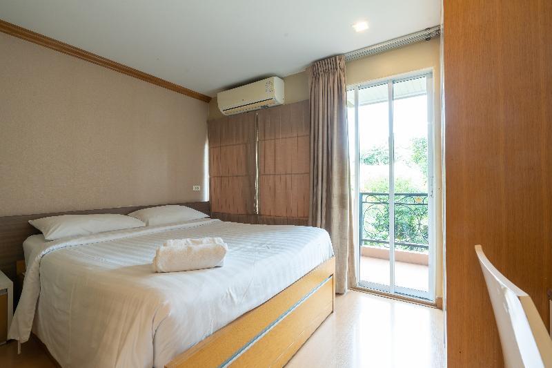 Hotel Greenview Ekkamai 10 3*