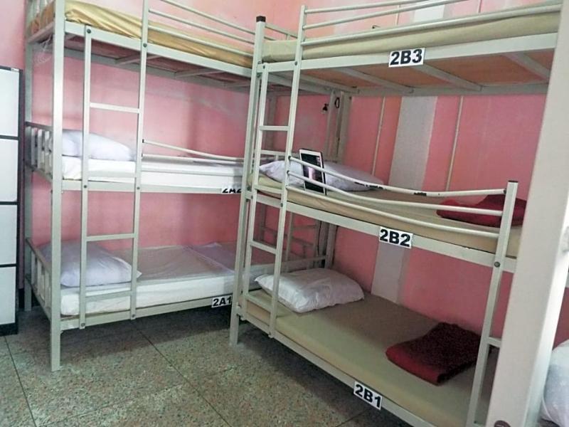 Hostel24 *
