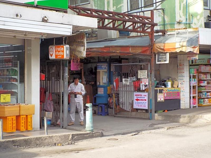 Hostel Hostel24 *