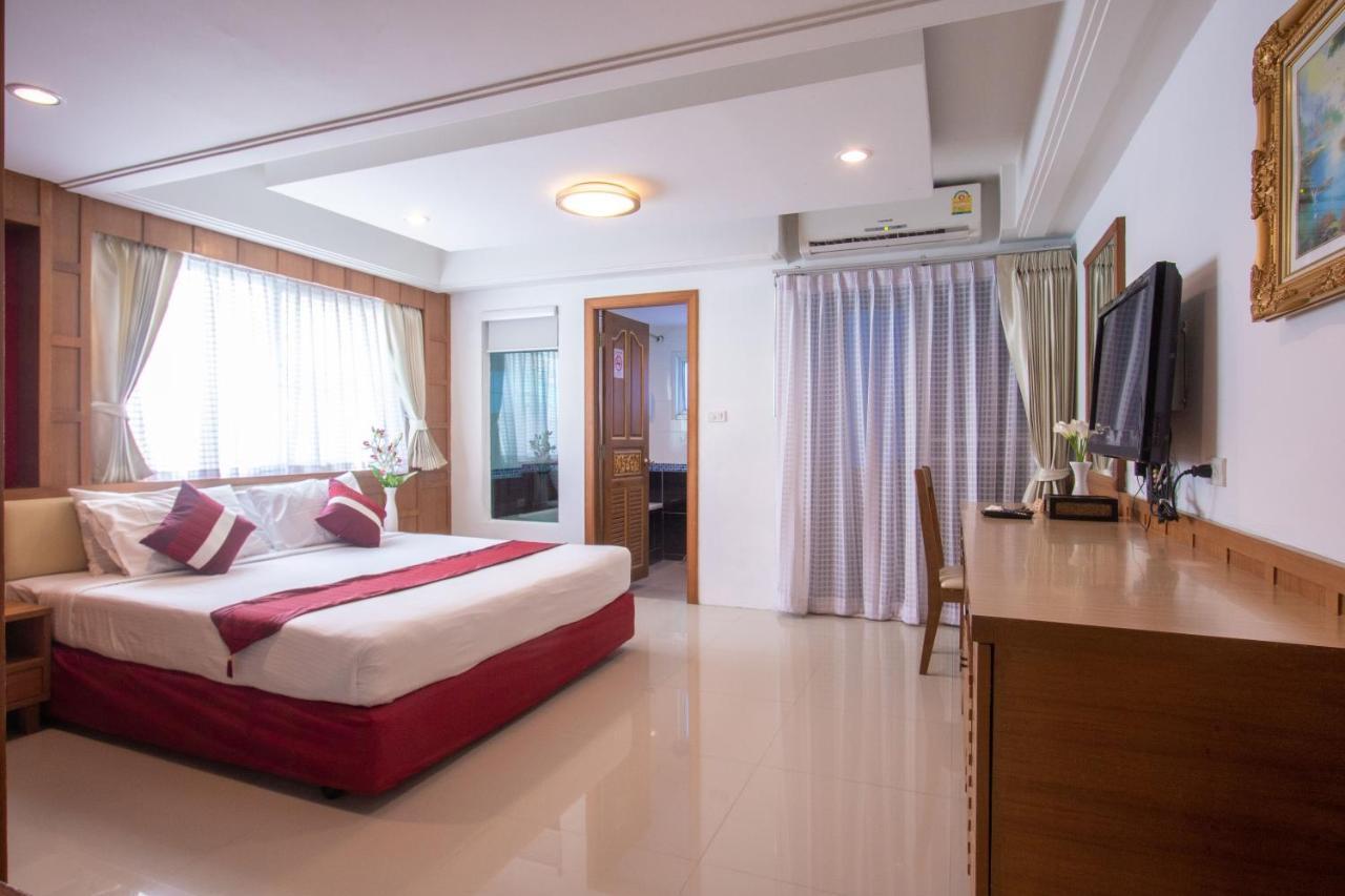 Gusto Pratunam Khách sạn