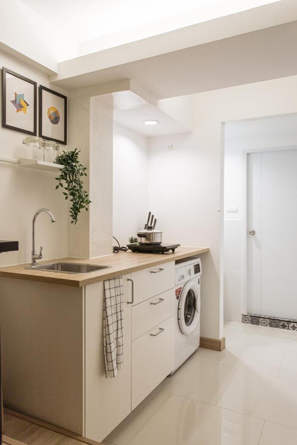 Apartment B2 Large + Comfort Full Kitchen Near Mrt Bangson Bangkok