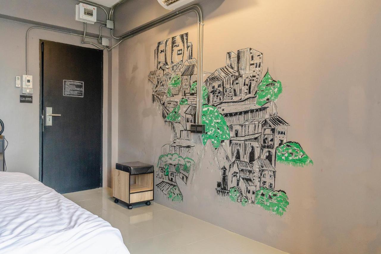 Hoot & Ratchada Hotel kapsul 3*