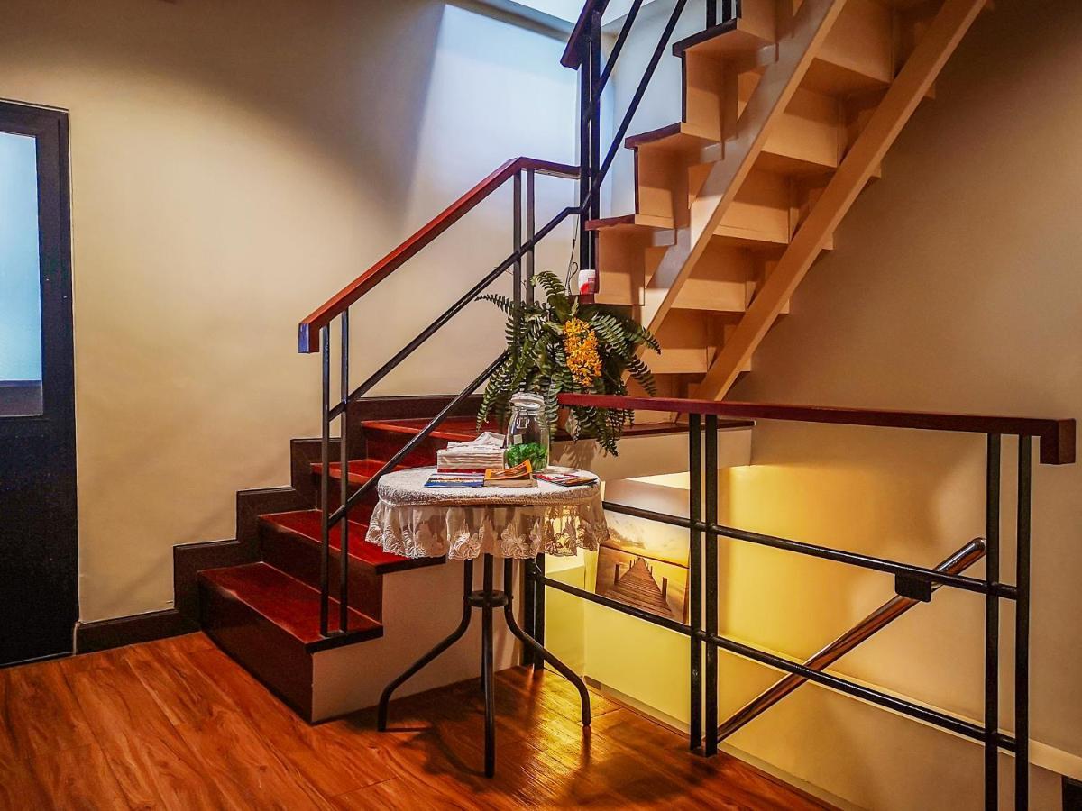 The Cube Sathorn Boutique เดอะ คิวบ์ สาทร บูติค โฮเทล Near Bts Surasak Bed & Breakfast 2*