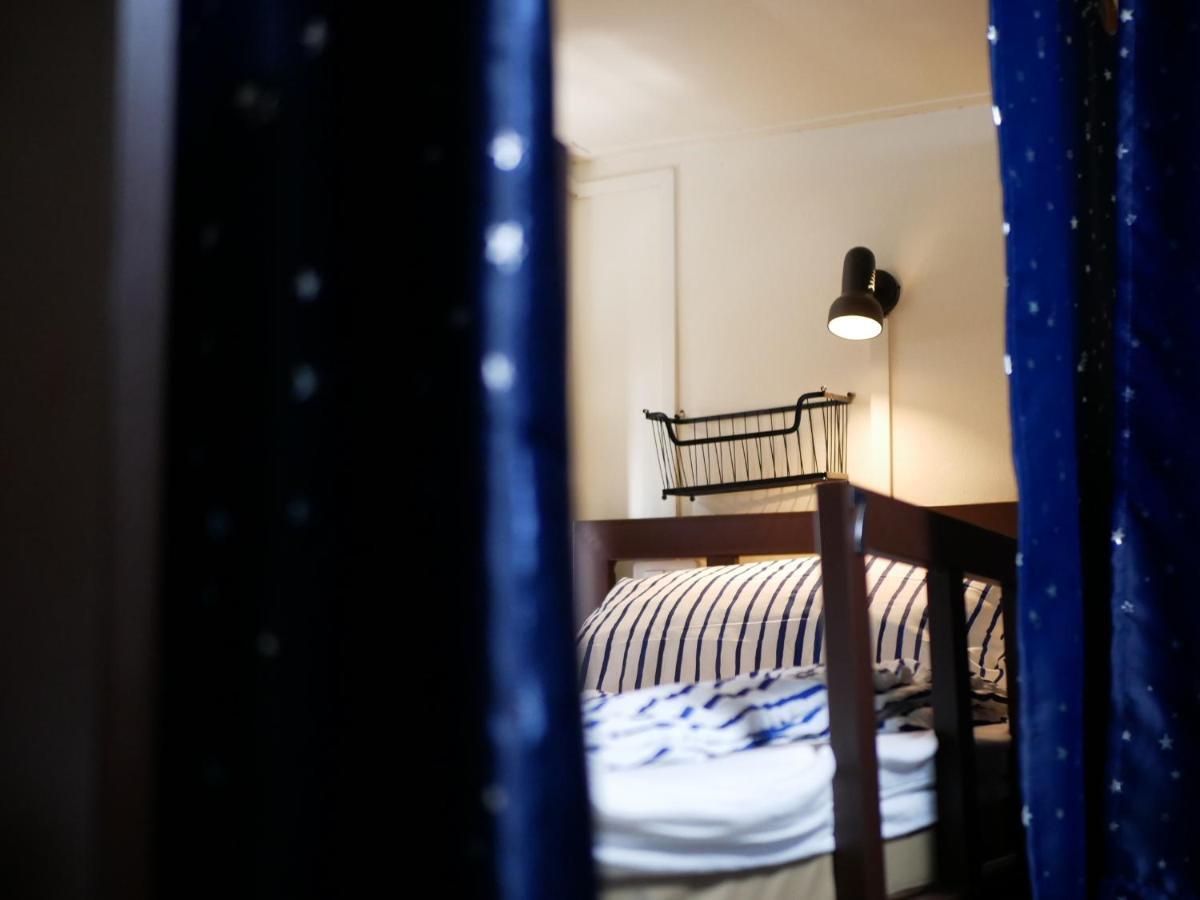 Bed Dee Time Hostel *