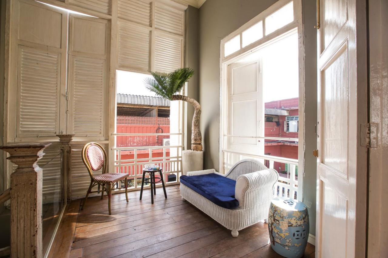 Asrama Azure Bangkok