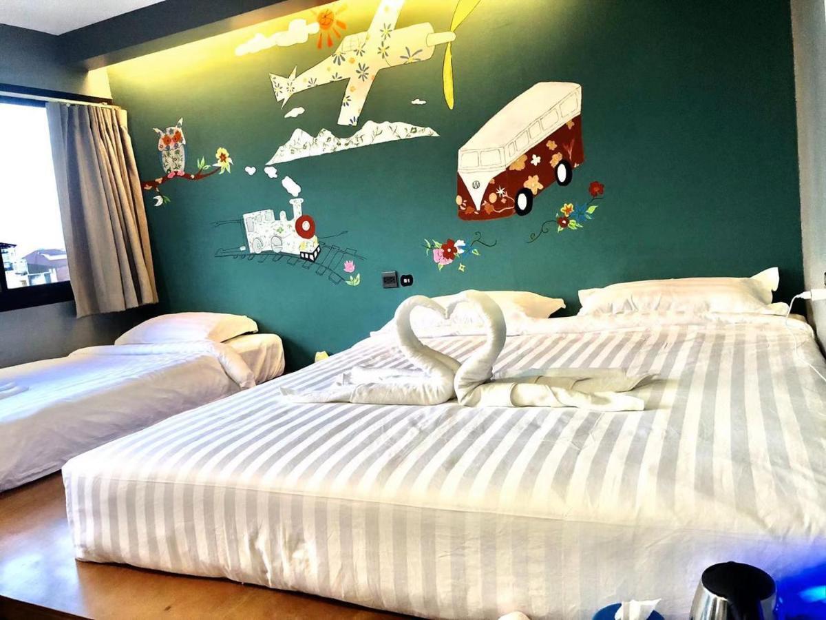 Hotel kapsul Hoot & Ratchada 3*