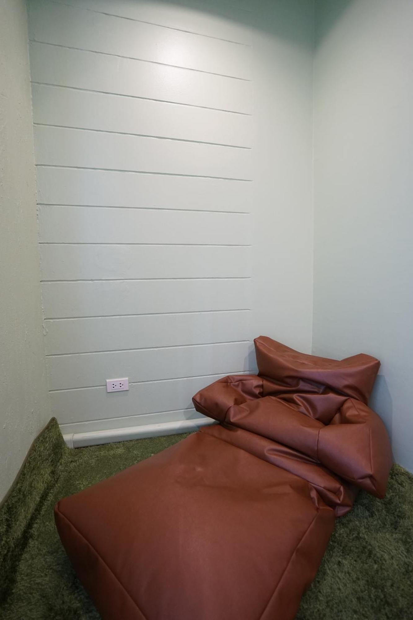 Hostel Rabbitat *