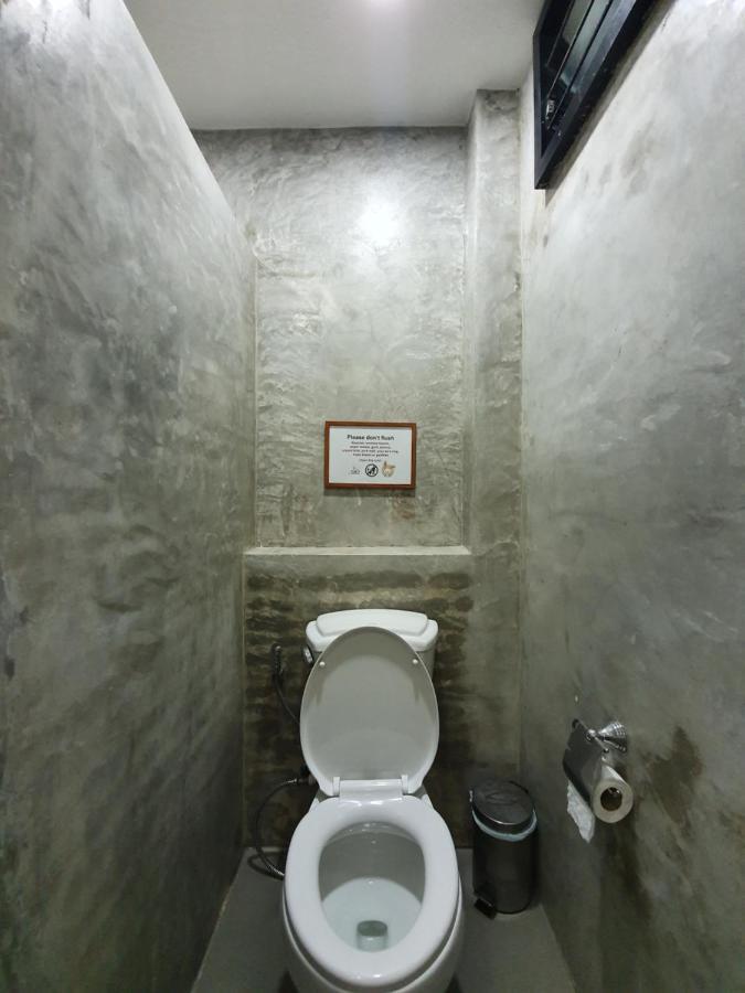 Hostel Rabbitat *