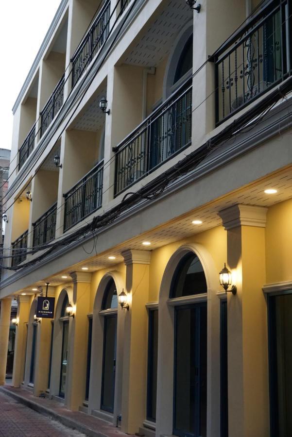 Mangkon Hostal
