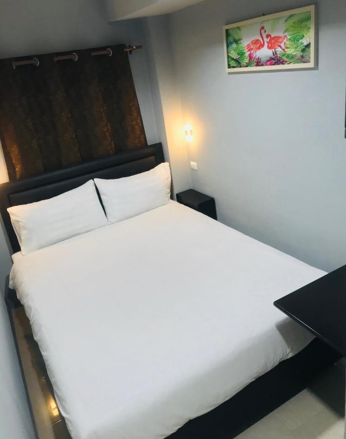Gasthuis Harrys Resiendence Bangkok
