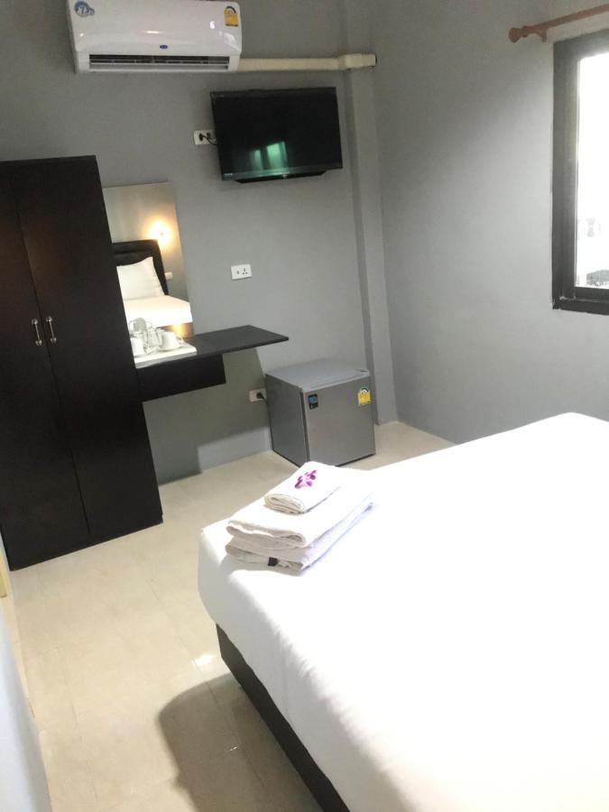 Harrys Resiendence Bangkok