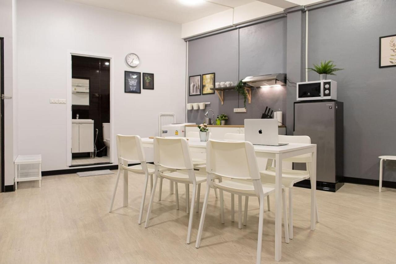 De 70 M² En Sukhumvit, Con 2 Habitación