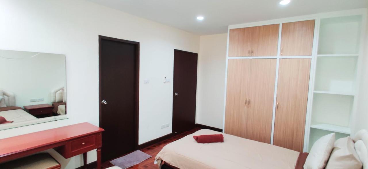 Apartment Rishi Court *