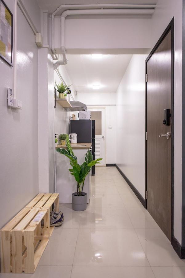 T1 Large Full Kitchen 100m. To Bts
