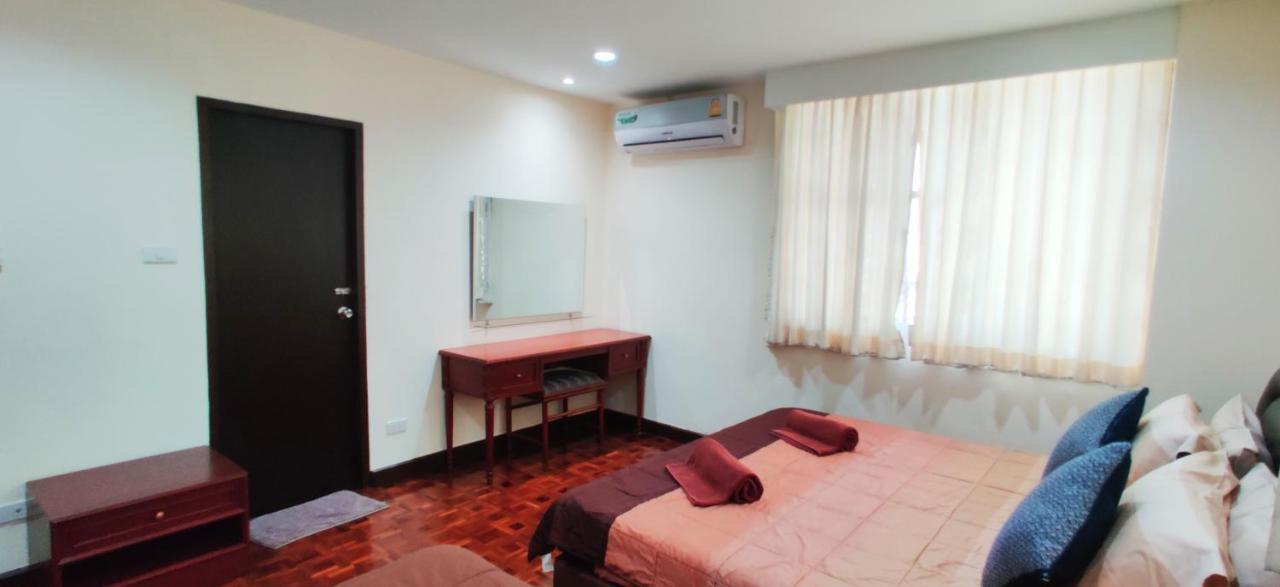 Apartment Rishi Court *