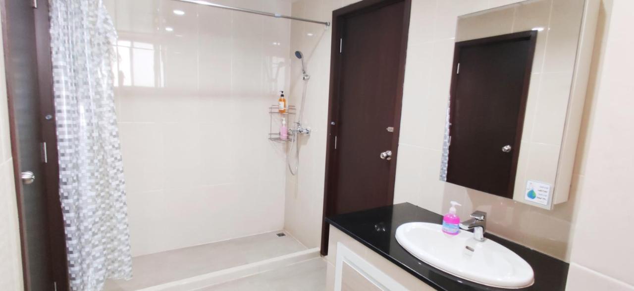 Rishi Court Apartment Bangkok