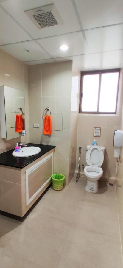 Rishi Court Apartment Bangkok