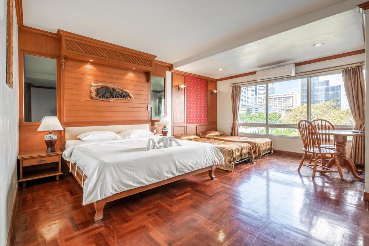 Royal Ivory Sukhumvit Nana Khách sạn 3*