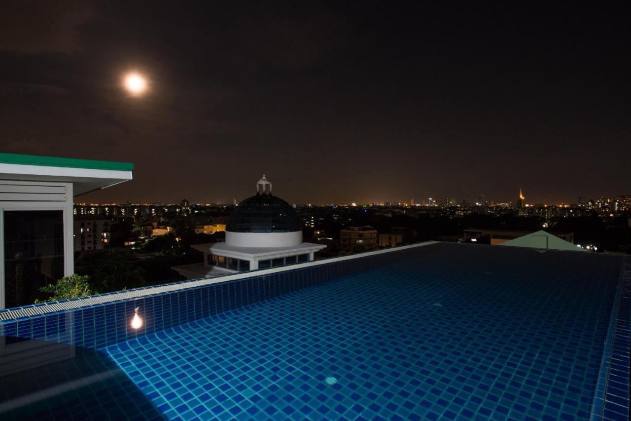 Hotell Romance Sukhumvit 97 3*