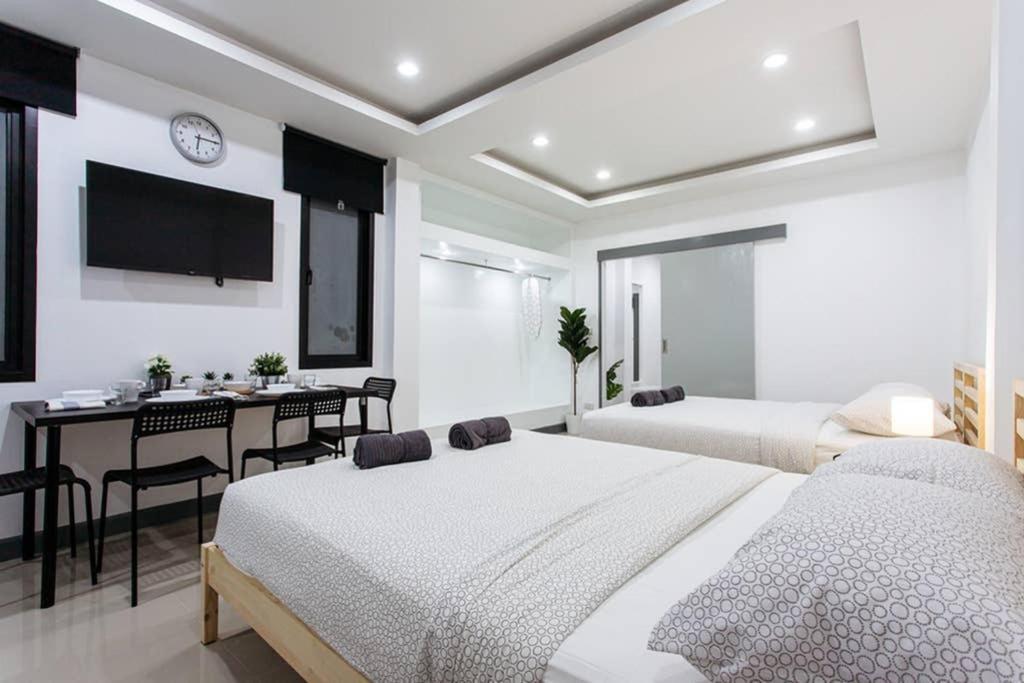 P2 Silom Large 2beds Full Kitchen Wifi 4-6pax Apartamento *