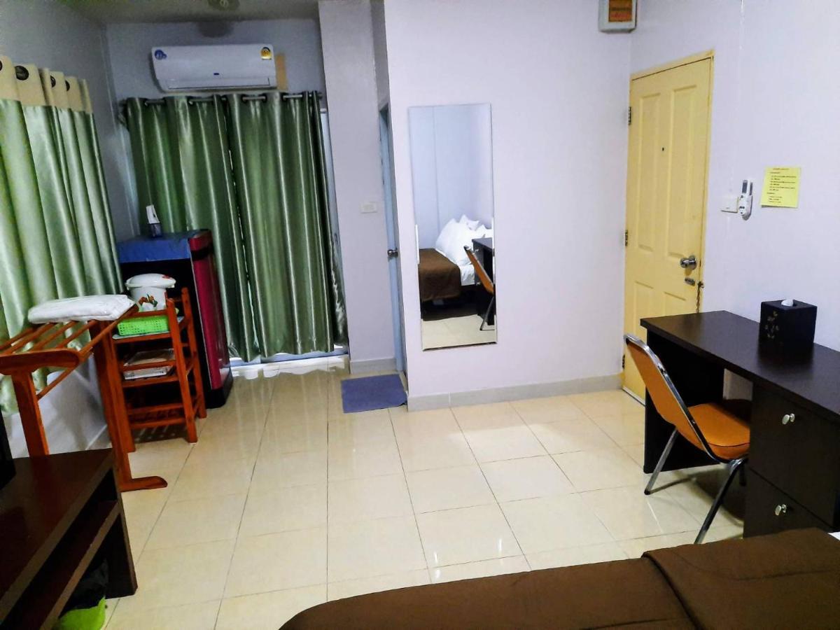 The Living Place69 Bed & Breakfast Bangkok