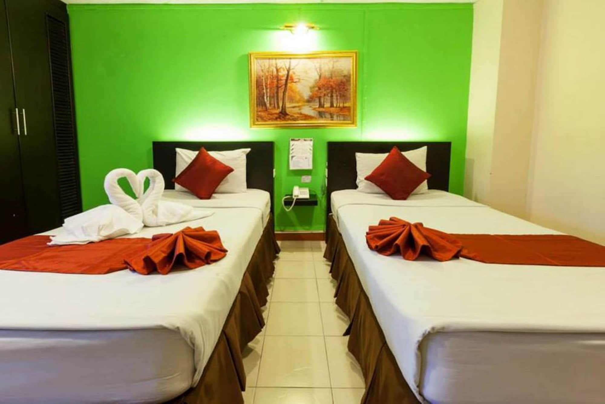 Wongcharearn Mansion Hotel 3*
