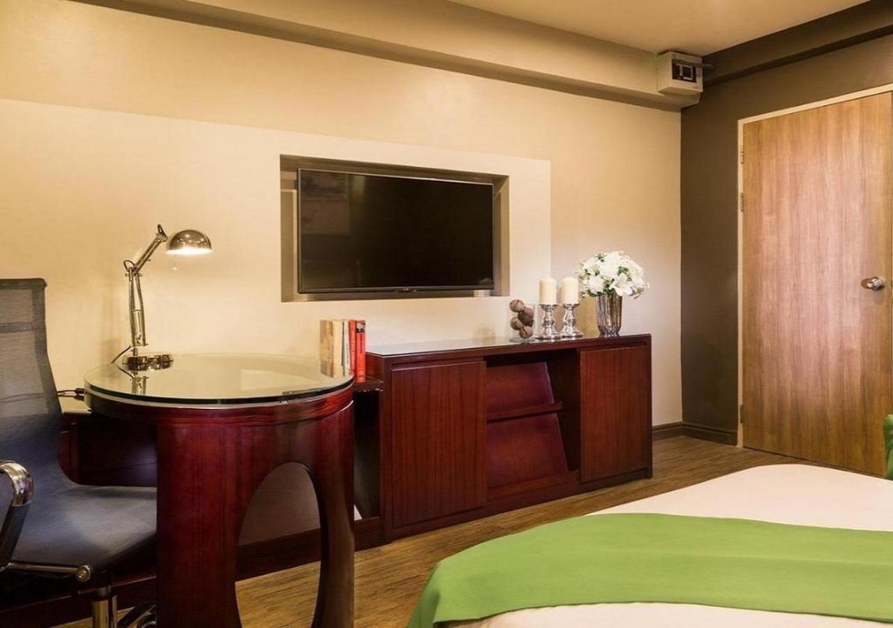 Ratchada Point Hotell 3*