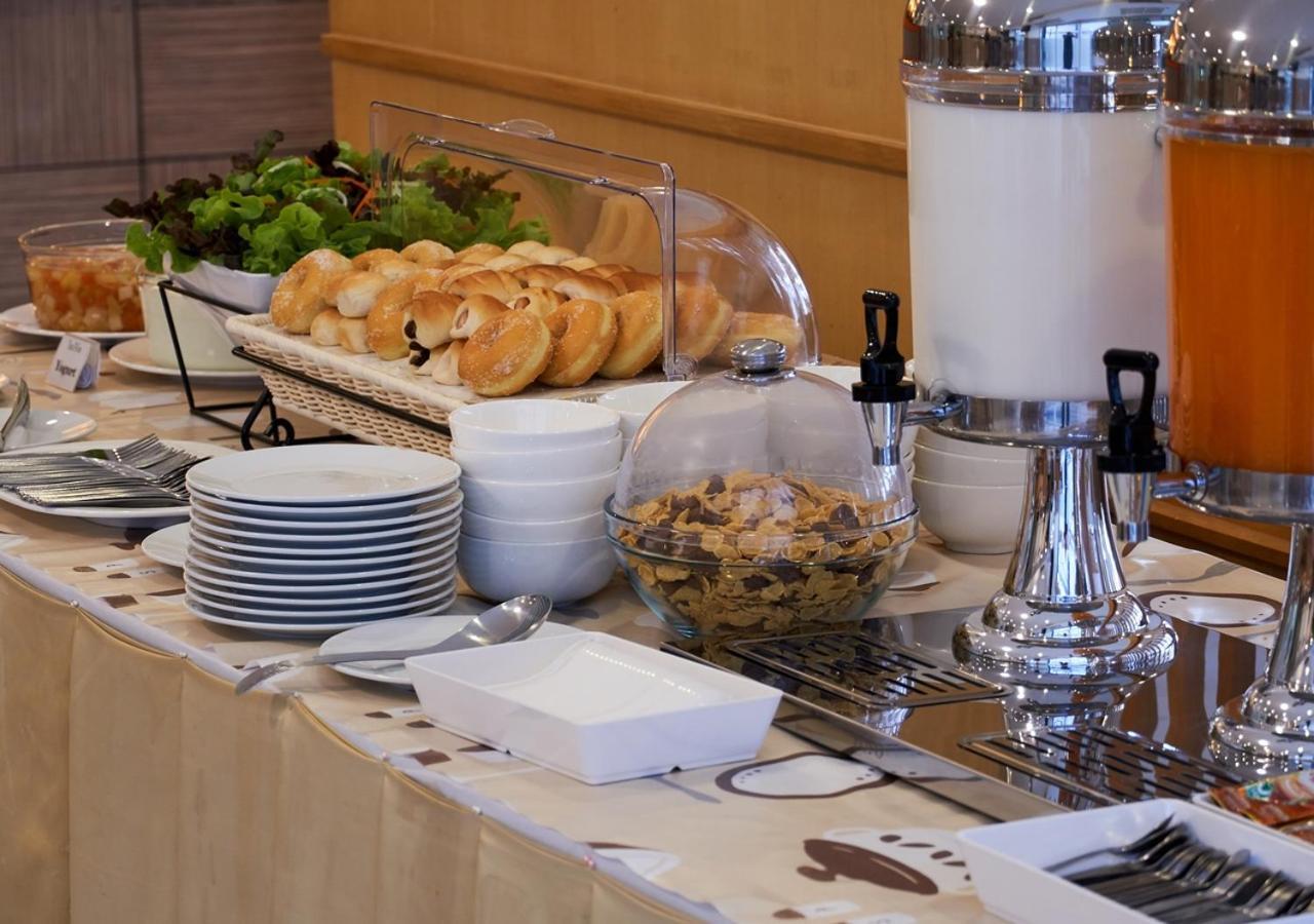 Hotell Prom Ratchada Bangkok