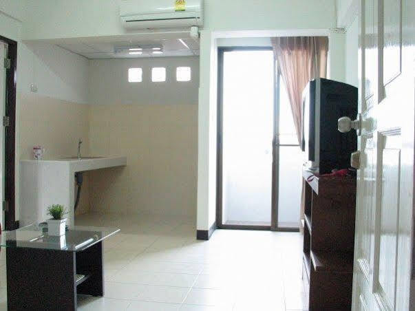 Living Naraa Place Herberg Bangkok